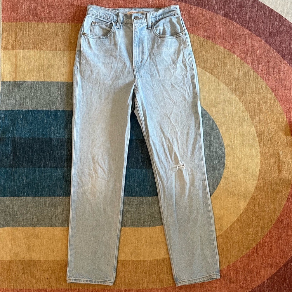 Levis light blue distressed 70s high slim straight